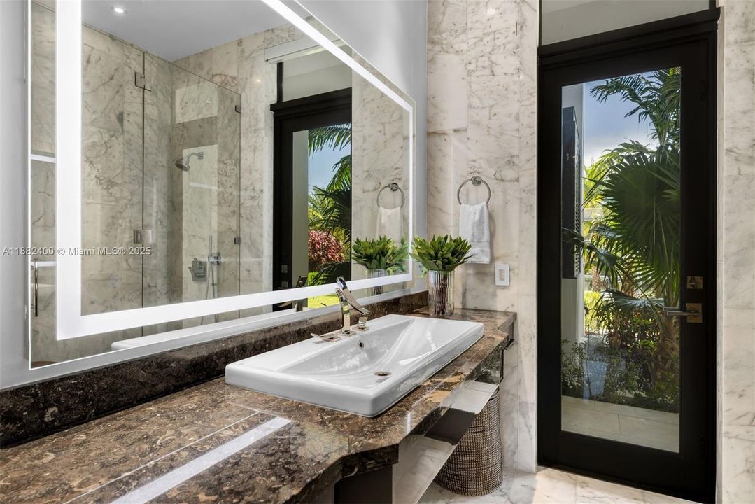 For Sale: $24,900,000 (8 beds, 8 baths, 6771 Square Feet)