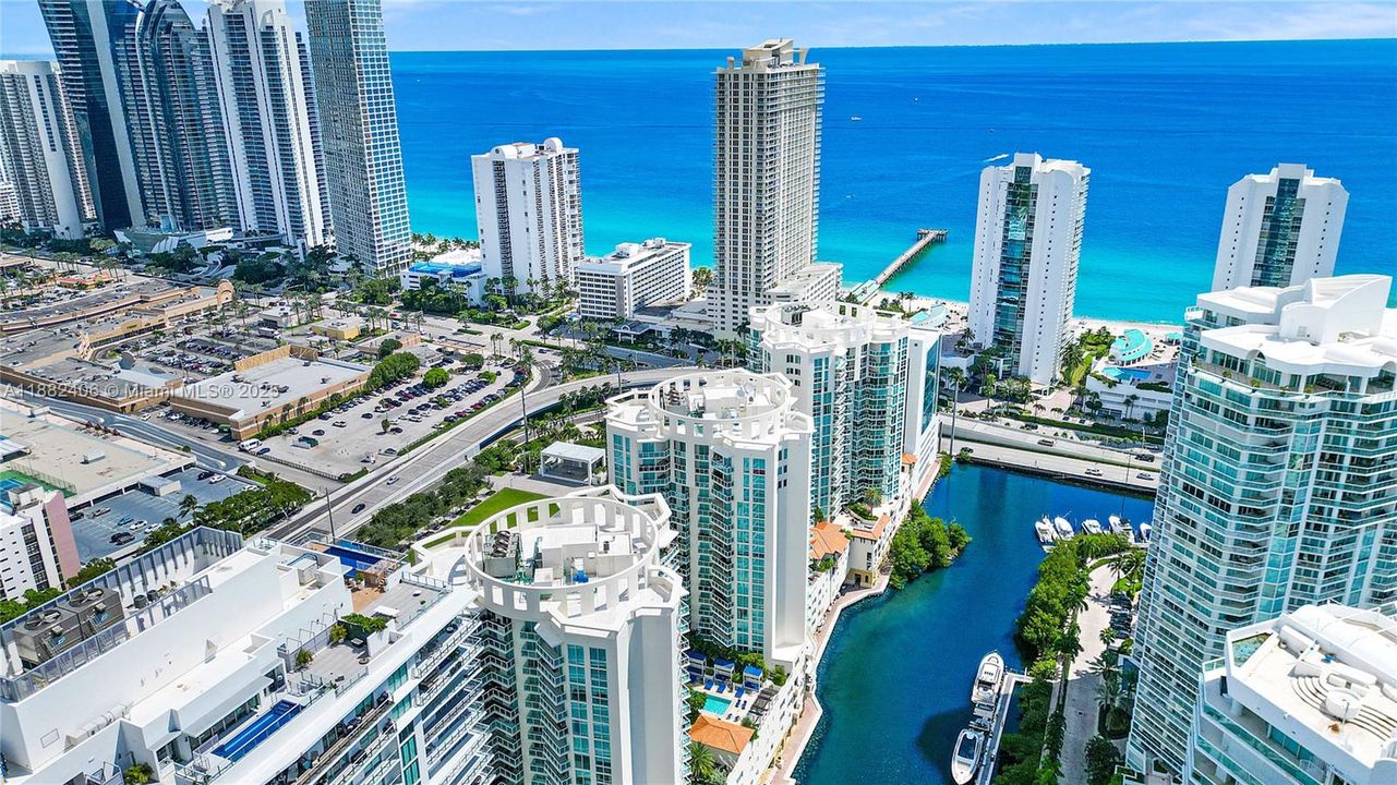 En Venta: $949,000 (3 camas, 2 baños, 1648 Pies cuadrados)