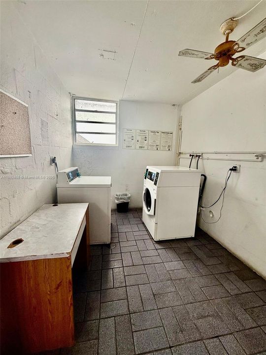 最近租的: $1,750 (1 贝兹, 1 浴室, 1002 平方英尺)