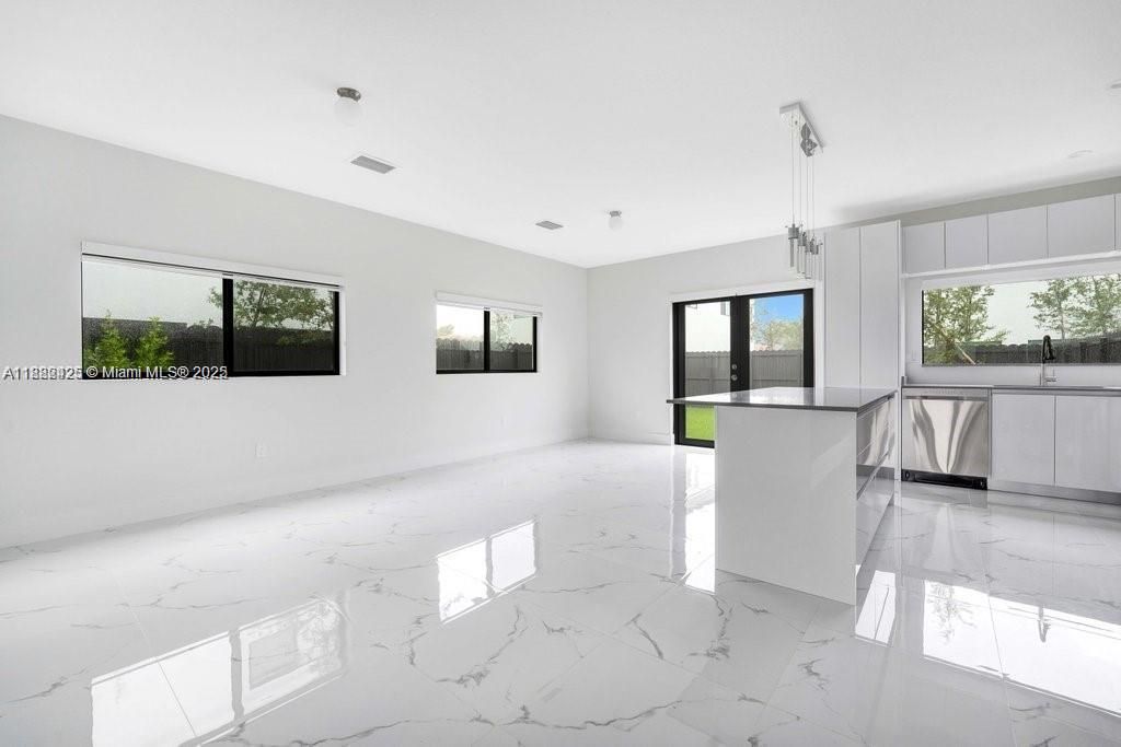 For Sale: $645,900 (4 beds, 3 baths, 1847 Square Feet)