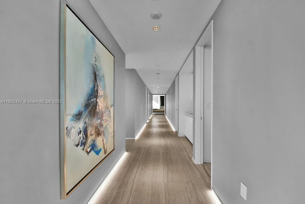 В аренду: $37,000 (4 спален, 5 ванн, 4600 Квадратных фут)