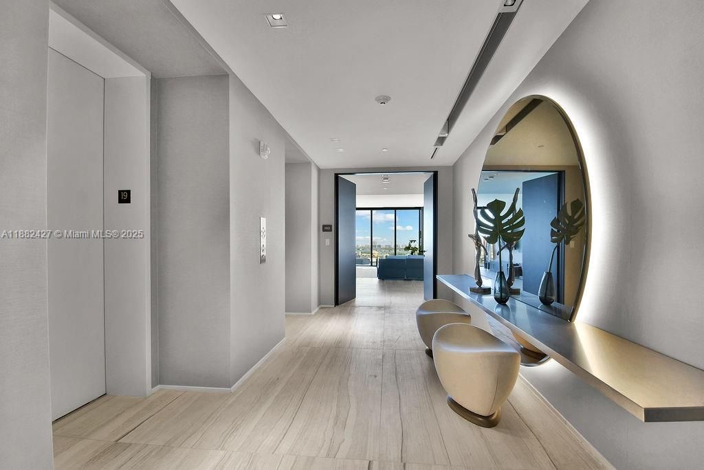 В аренду: $37,000 (4 спален, 5 ванн, 4600 Квадратных фут)