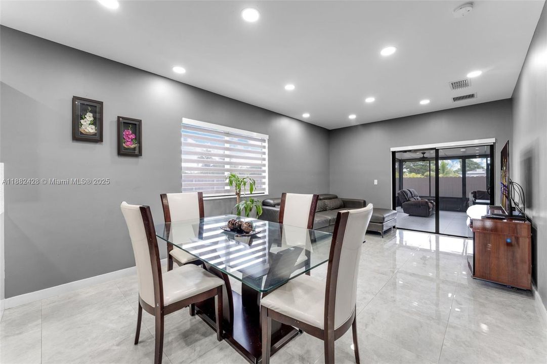 For Sale: $574,900 (3 beds, 2 baths, 1492 Square Feet)