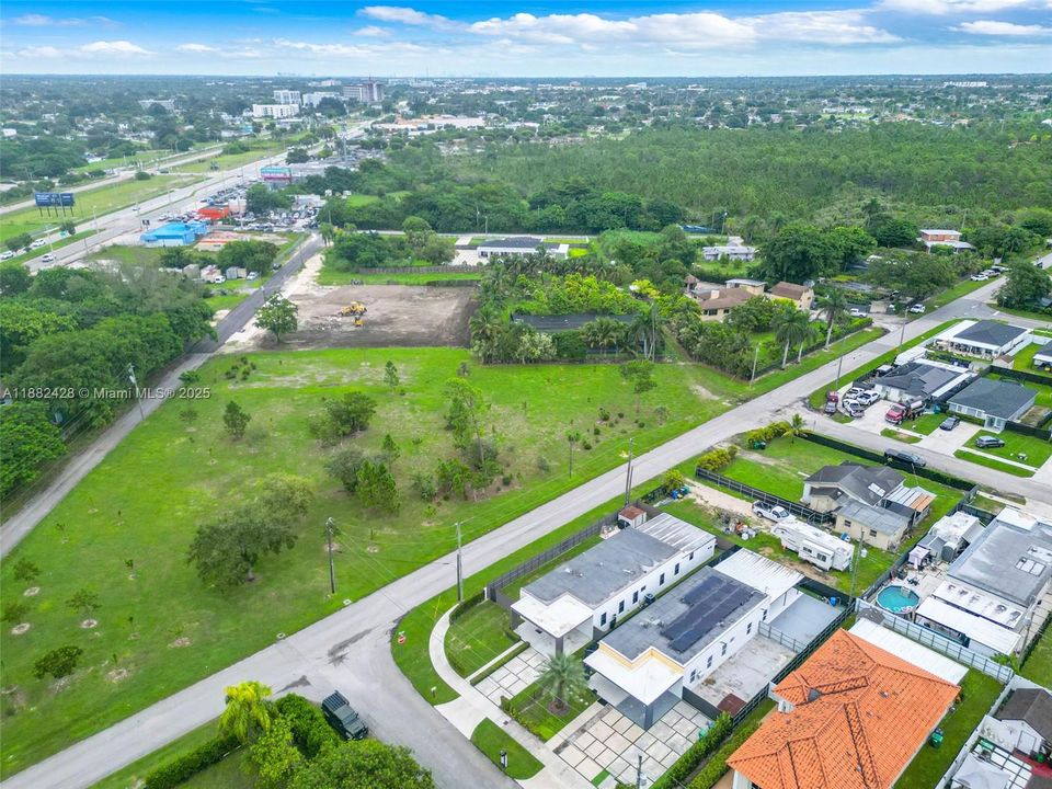 For Sale: $574,900 (3 beds, 2 baths, 1492 Square Feet)