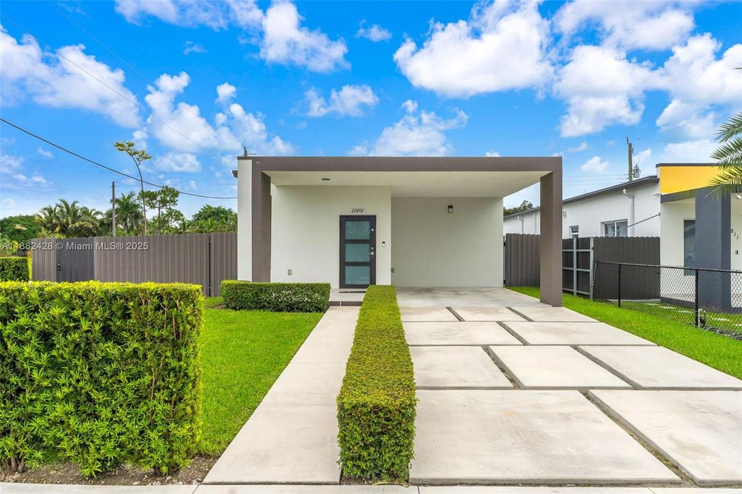 For Sale: $574,900 (3 beds, 2 baths, 1492 Square Feet)