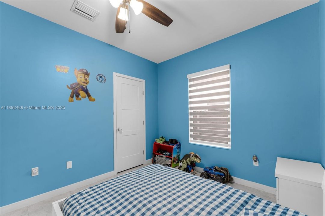 For Sale: $574,900 (3 beds, 2 baths, 1492 Square Feet)