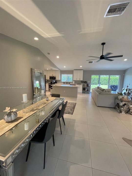 For Sale: $915,000 (5 beds, 3 baths, 2255 Square Feet)