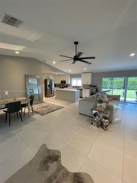 For Sale: $915,000 (5 beds, 3 baths, 2255 Square Feet)