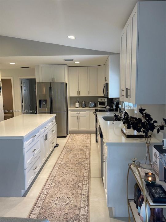 For Sale: $915,000 (5 beds, 3 baths, 2255 Square Feet)