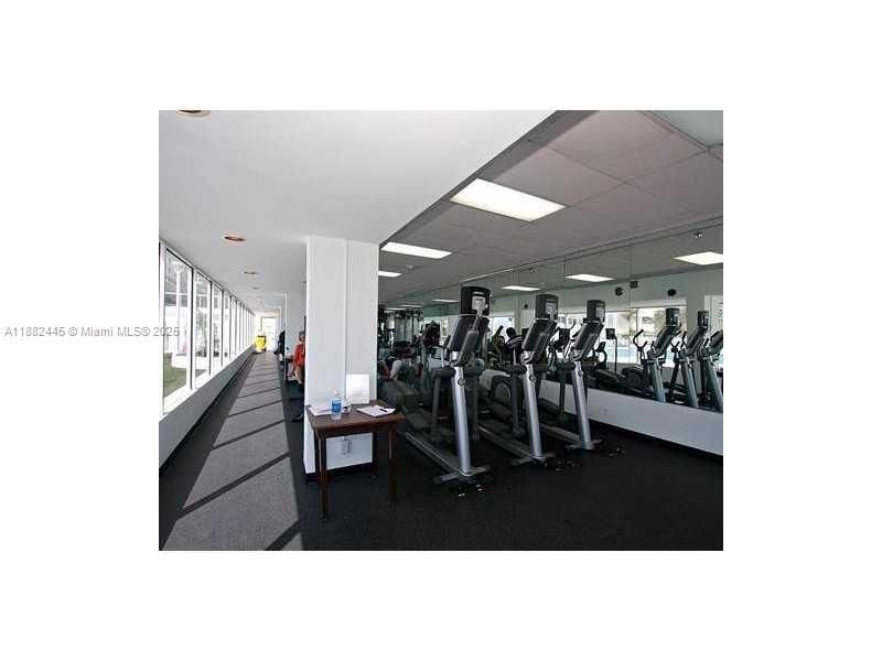 待售: $469,000 (1 贝兹, 1 浴室, 550 平方英尺)