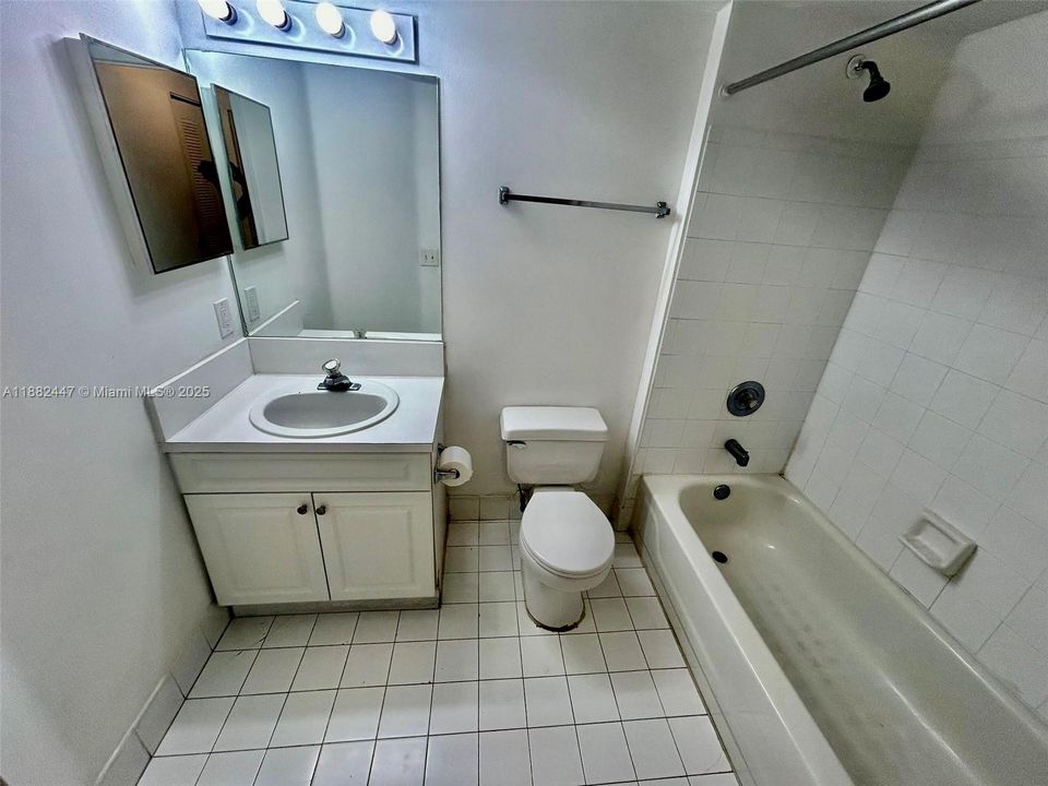 最近租的: $2,099 (2 贝兹, 2 浴室, 867 平方英尺)