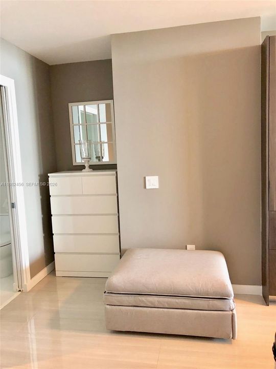 En Venta: $674,000 (1 camas, 2 baños, 940 Pies cuadrados)
