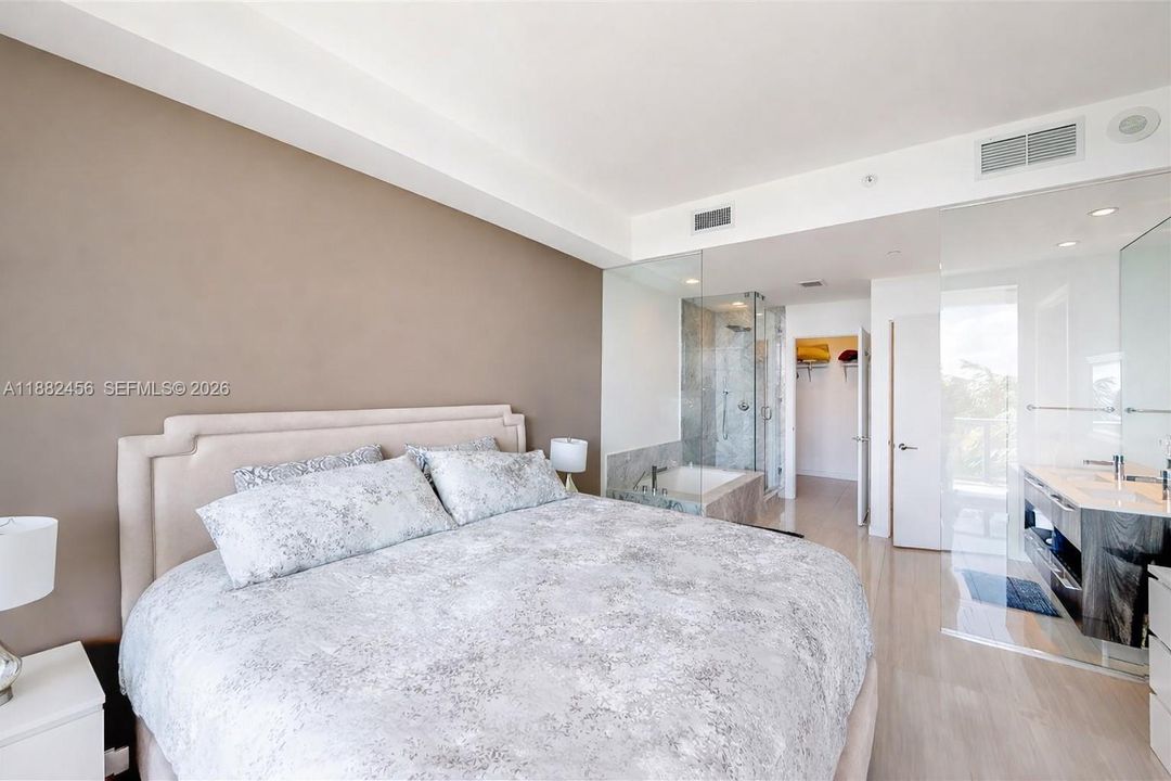 En Venta: $674,000 (1 camas, 2 baños, 940 Pies cuadrados)