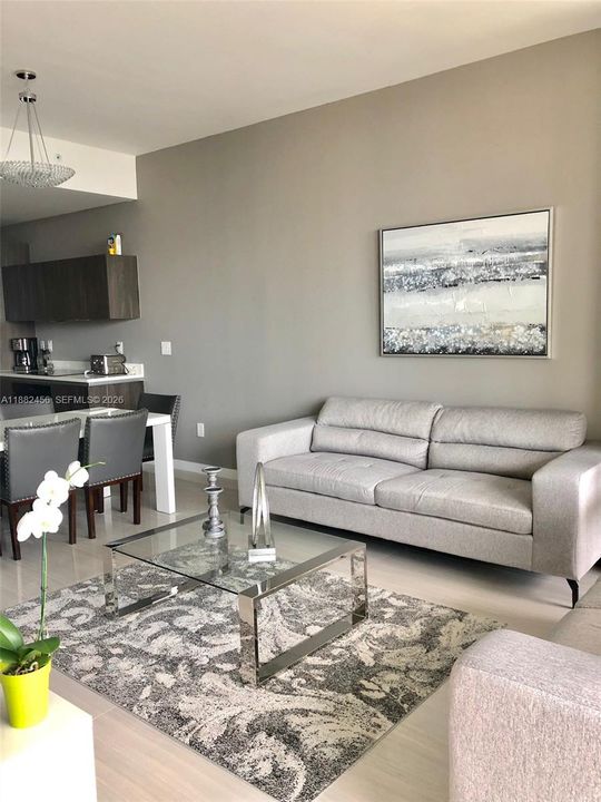 En Venta: $674,000 (1 camas, 2 baños, 940 Pies cuadrados)