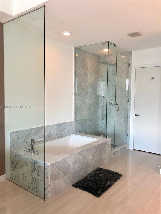 En Venta: $674,000 (1 camas, 2 baños, 940 Pies cuadrados)