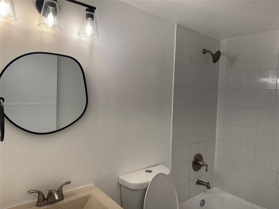 Active With Contract: $337,000 (3 beds, 2 baths, 1130 Square Feet)