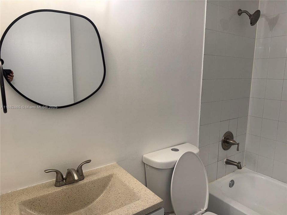 Active With Contract: $337,000 (3 beds, 2 baths, 1130 Square Feet)