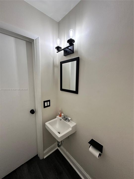 For Sale: $978,000 (0 beds, 0 baths, 3397 Square Feet)