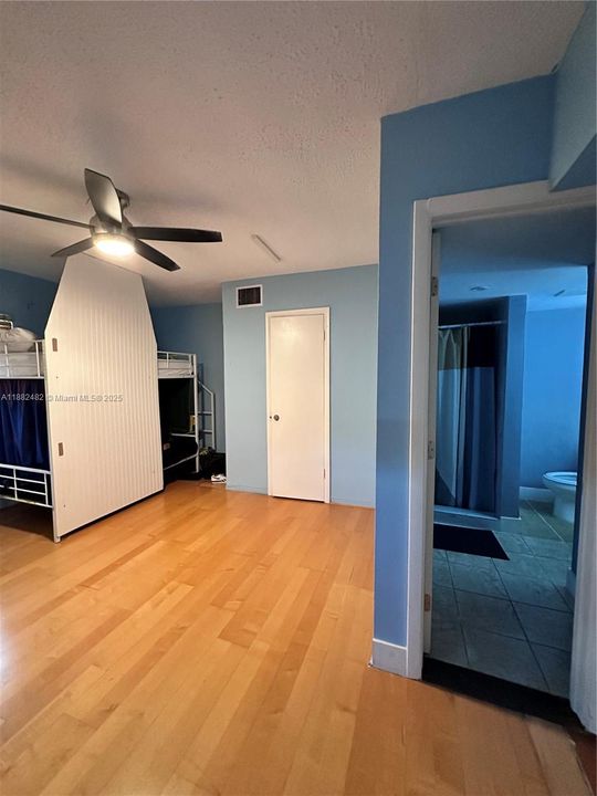 For Sale: $978,000 (0 beds, 0 baths, 3397 Square Feet)