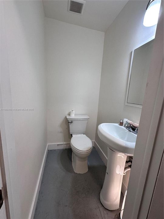 For Sale: $978,000 (0 beds, 0 baths, 3397 Square Feet)