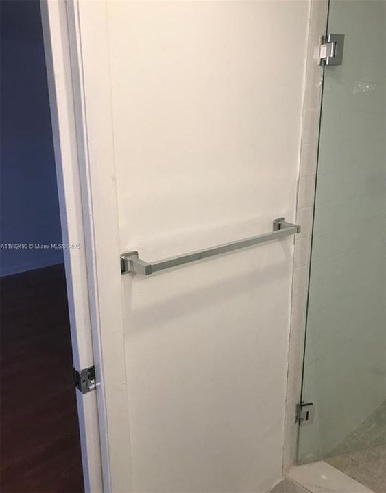 Activo con contrato: $2,500 (2 camas, 2 baños, 1038 Pies cuadrados)