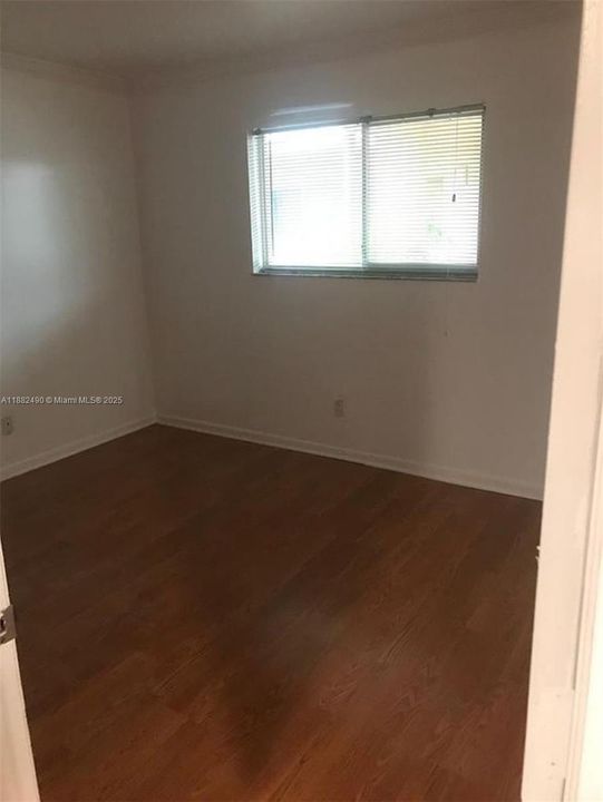 Activo con contrato: $2,500 (2 camas, 2 baños, 1038 Pies cuadrados)