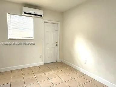 Activo con contrato: $1,350 (1 camas, 1 baños, 0 Pies cuadrados)