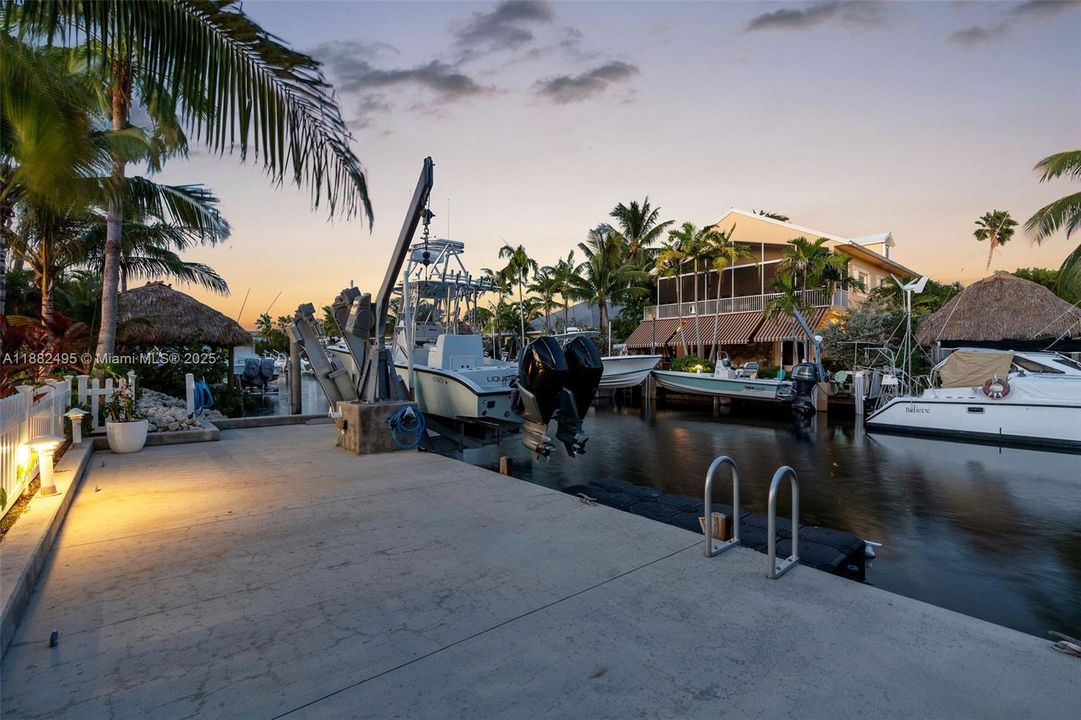 待售: $2,399,000 (3 贝兹, 3 浴室, 1858 平方英尺)