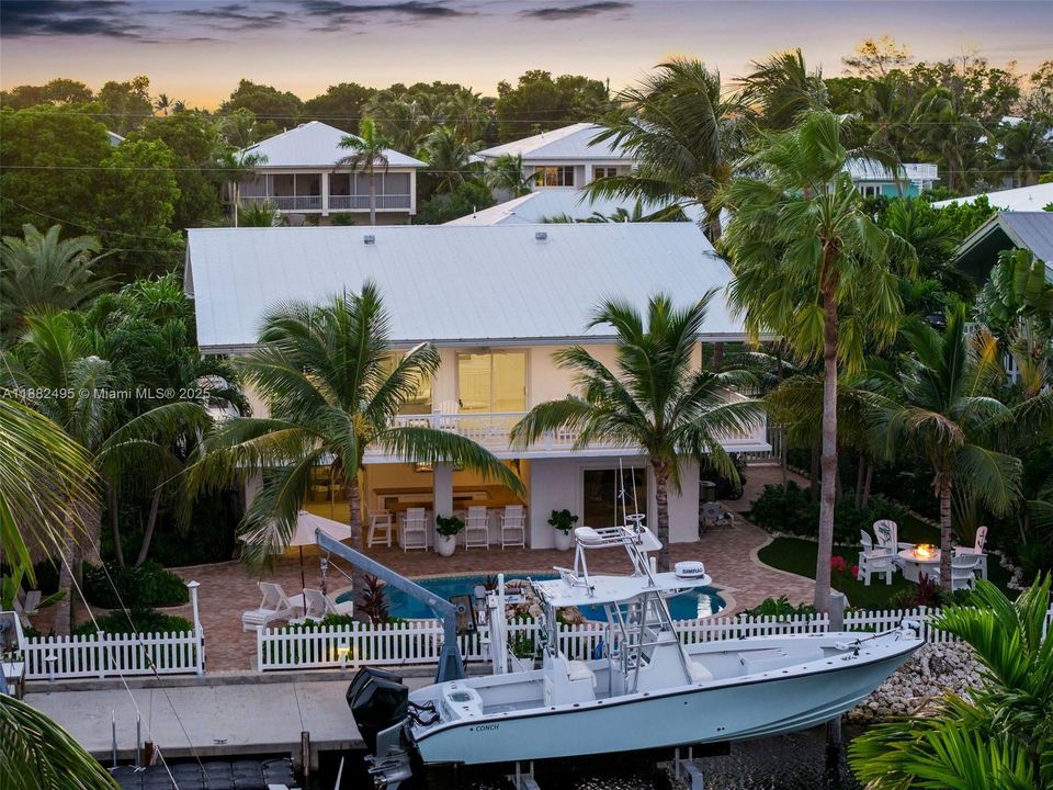 待售: $2,399,000 (3 贝兹, 3 浴室, 1858 平方英尺)