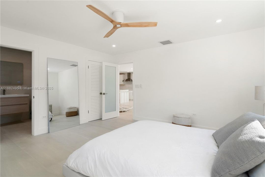 待售: $2,399,000 (3 贝兹, 3 浴室, 1858 平方英尺)