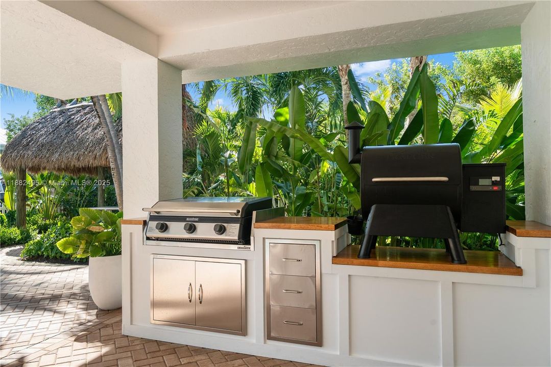 待售: $2,399,000 (3 贝兹, 3 浴室, 1858 平方英尺)