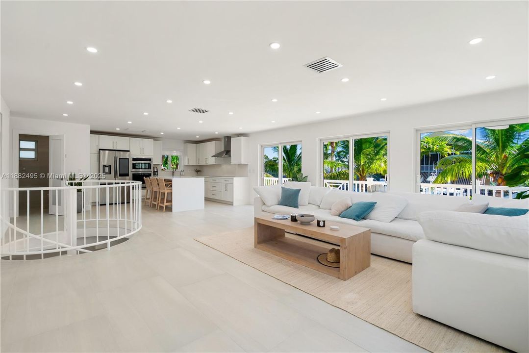 待售: $2,399,000 (3 贝兹, 3 浴室, 1858 平方英尺)