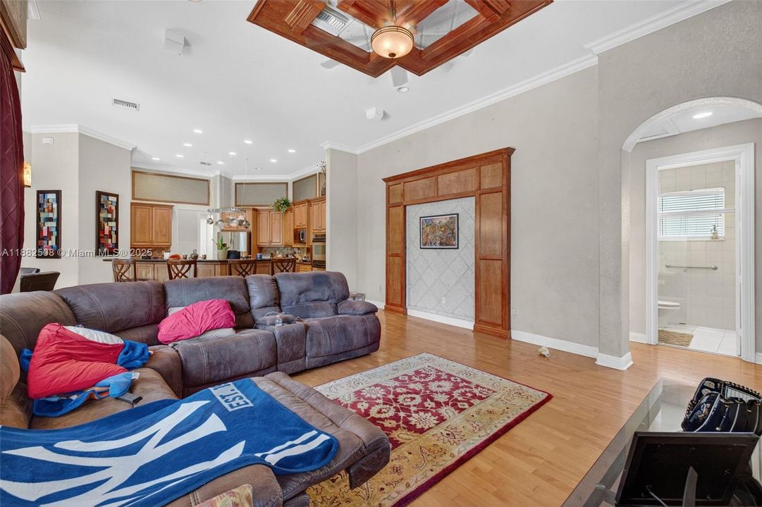 For Sale: $1,850,000 (5 beds, 3 baths, 3964 Square Feet)