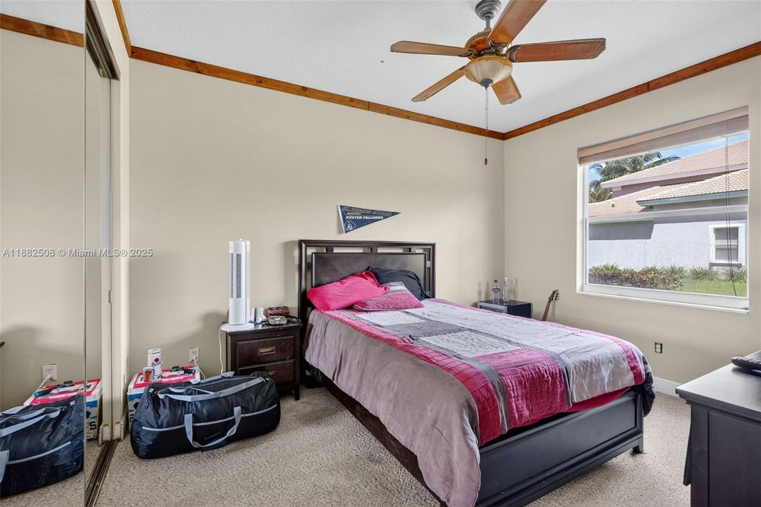 For Sale: $1,850,000 (5 beds, 3 baths, 3964 Square Feet)