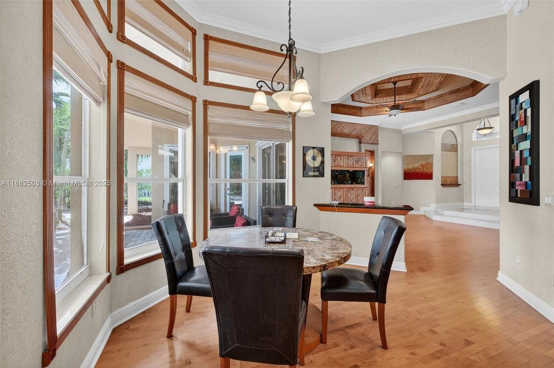 For Sale: $1,850,000 (5 beds, 3 baths, 3964 Square Feet)