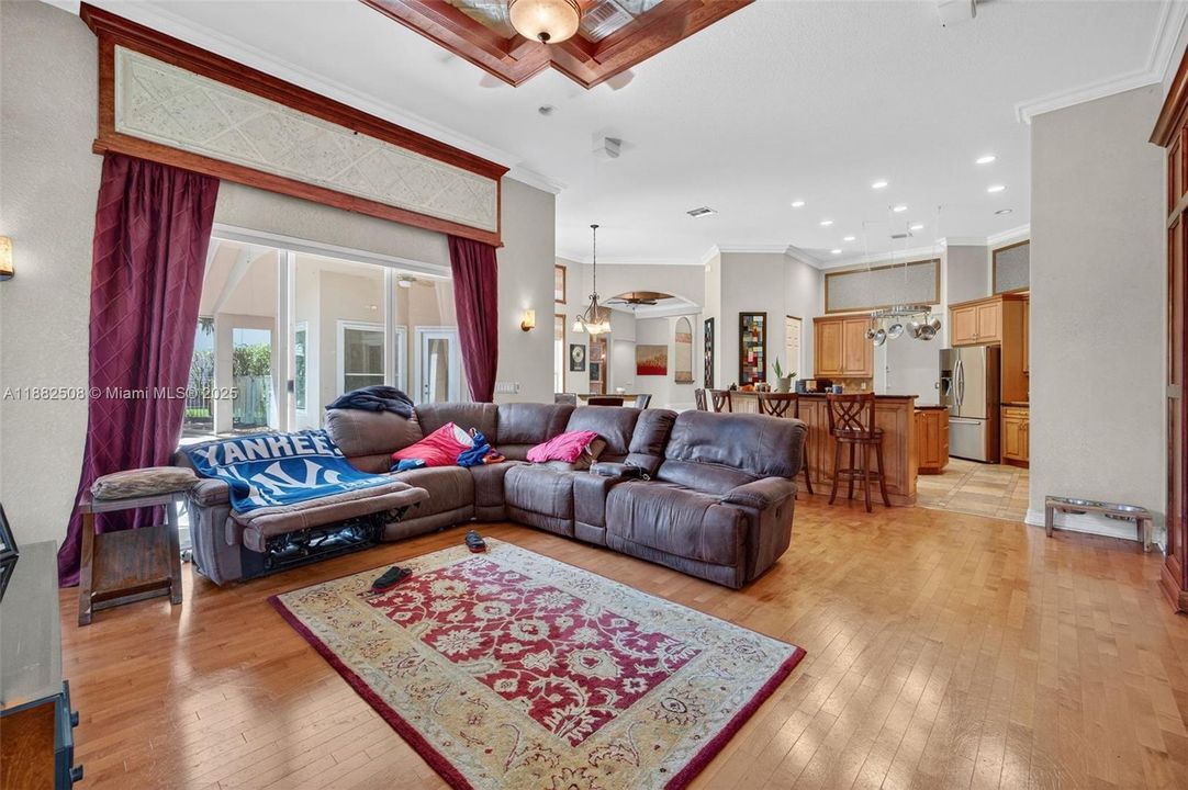 For Sale: $1,850,000 (5 beds, 3 baths, 3964 Square Feet)