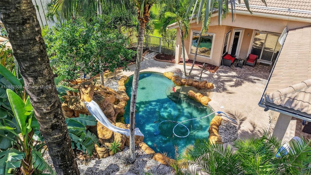 For Sale: $1,850,000 (5 beds, 3 baths, 3964 Square Feet)