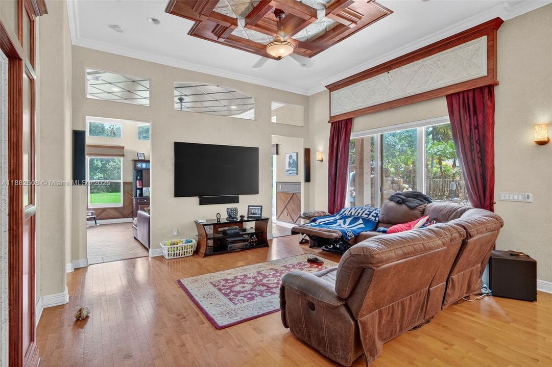 For Sale: $1,850,000 (5 beds, 3 baths, 3964 Square Feet)