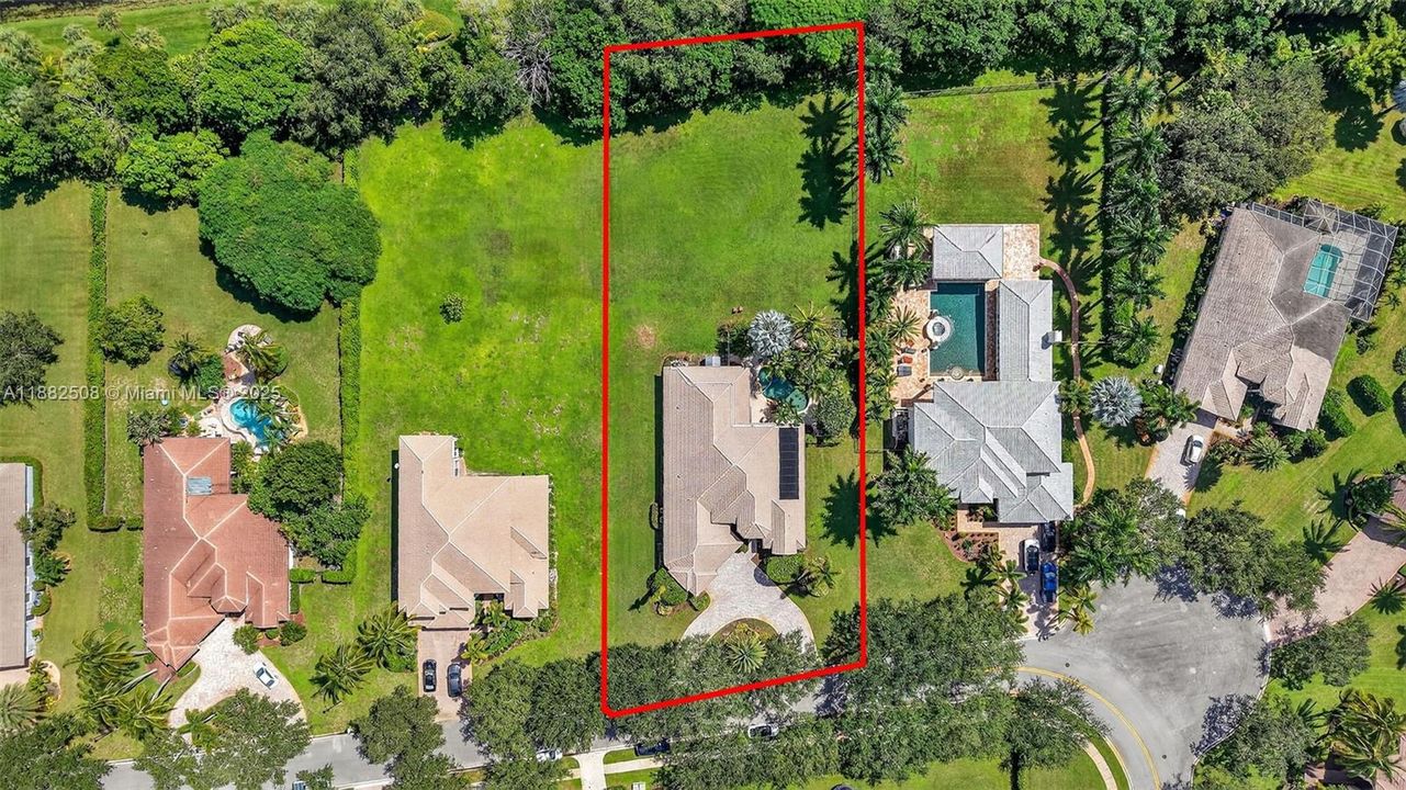 For Sale: $1,850,000 (5 beds, 3 baths, 3964 Square Feet)