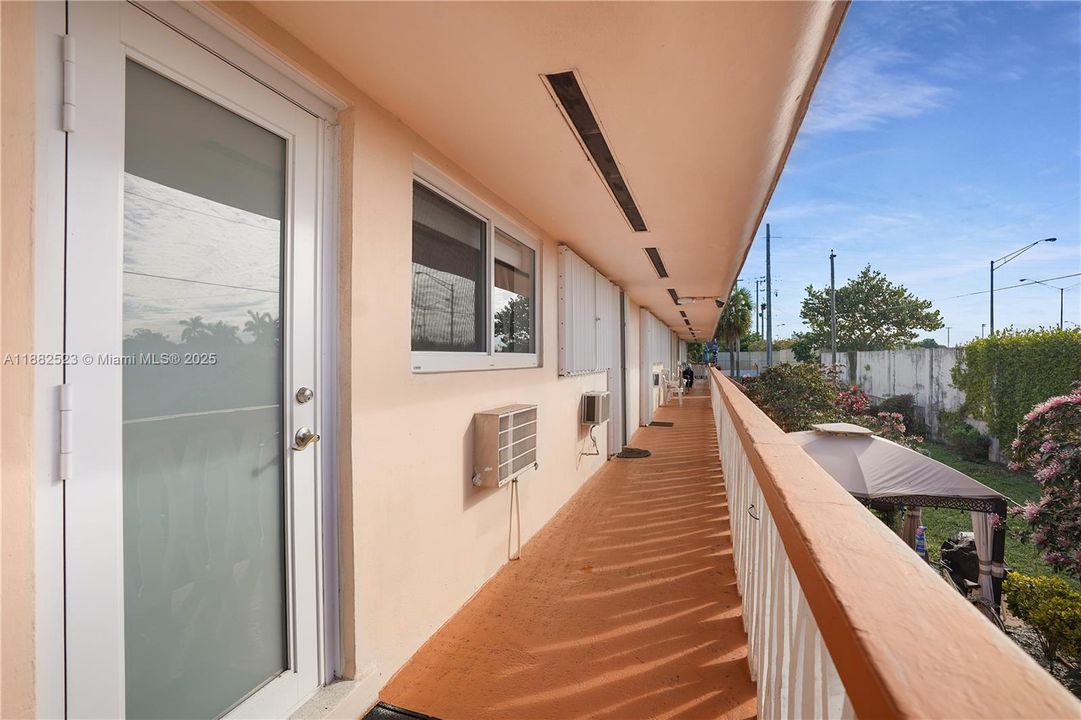 For Rent: $1,500 (1 beds, 1 baths, 625 Square Feet)