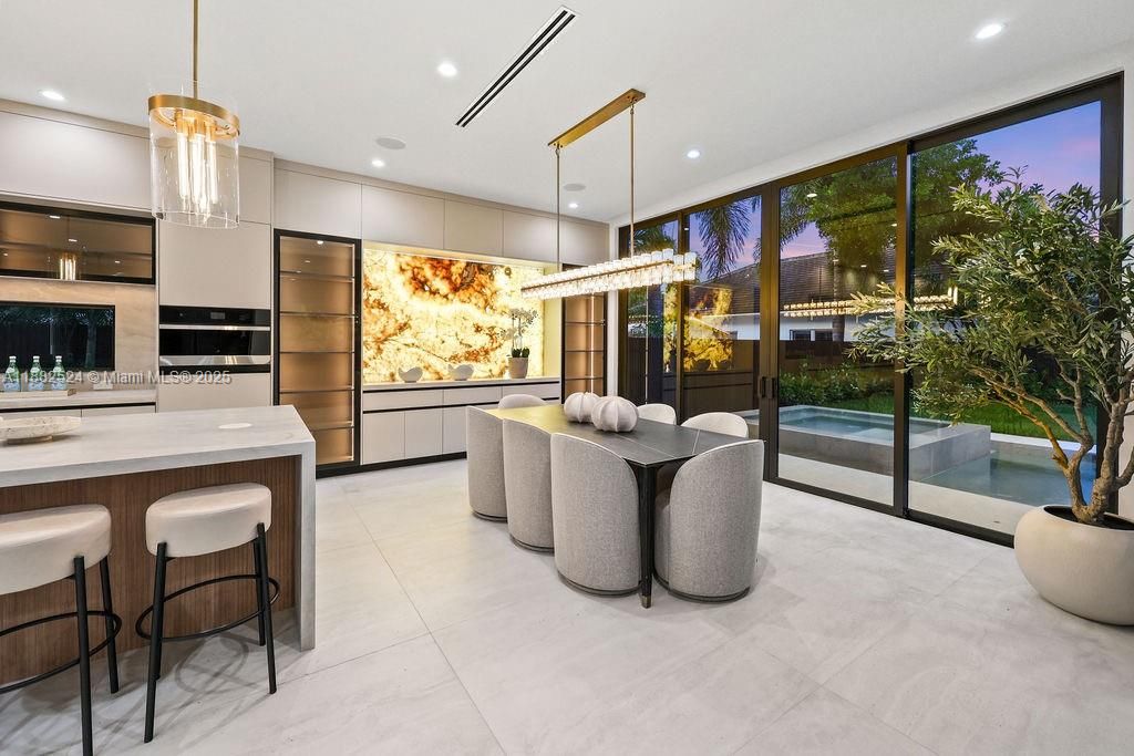 Active With Contract: $2,900,000 (4 beds, 4 baths, 3642 Square Feet)