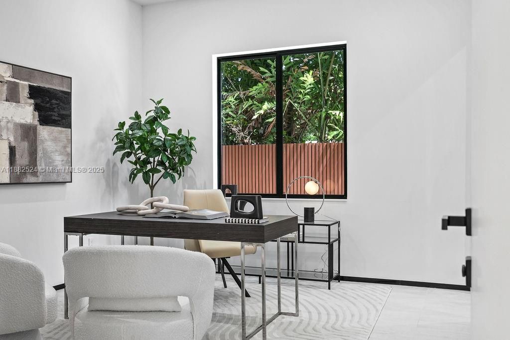 Active With Contract: $2,900,000 (4 beds, 4 baths, 3642 Square Feet)