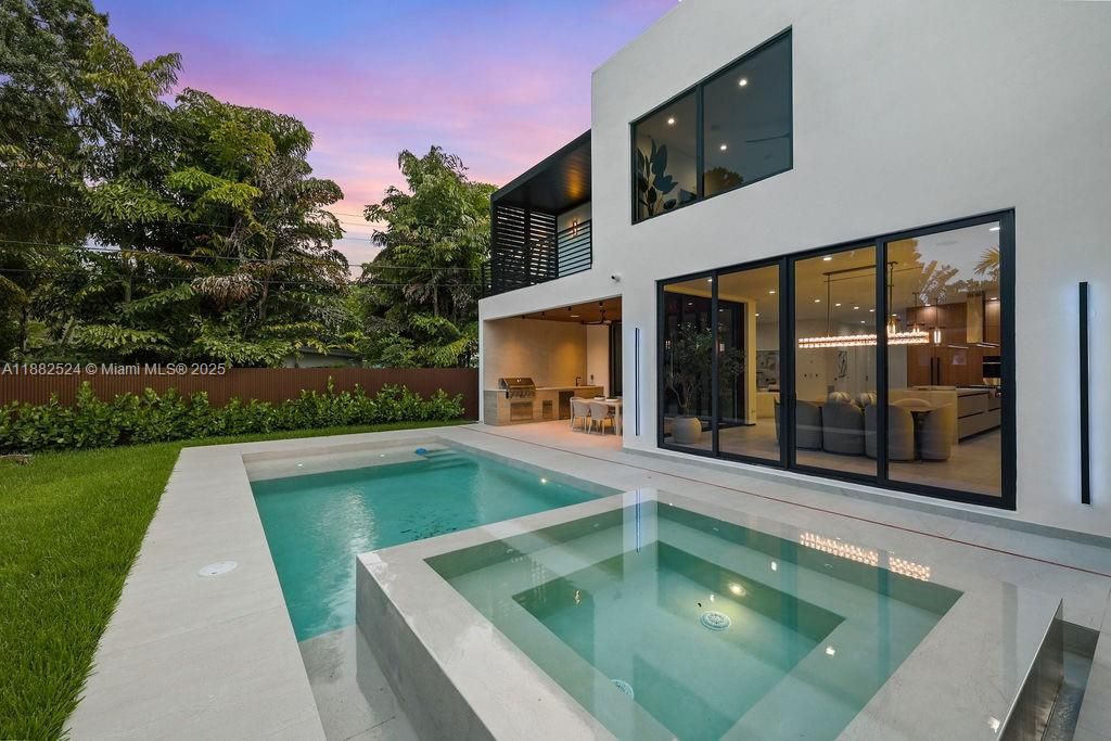 Active With Contract: $2,900,000 (4 beds, 4 baths, 3642 Square Feet)