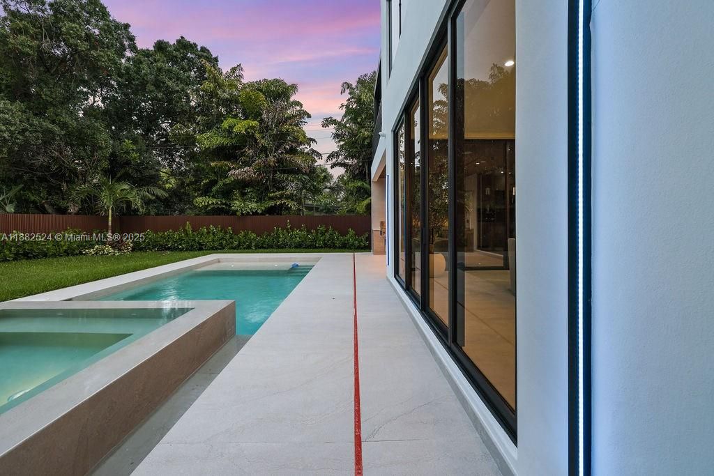 Active With Contract: $2,900,000 (4 beds, 4 baths, 3642 Square Feet)