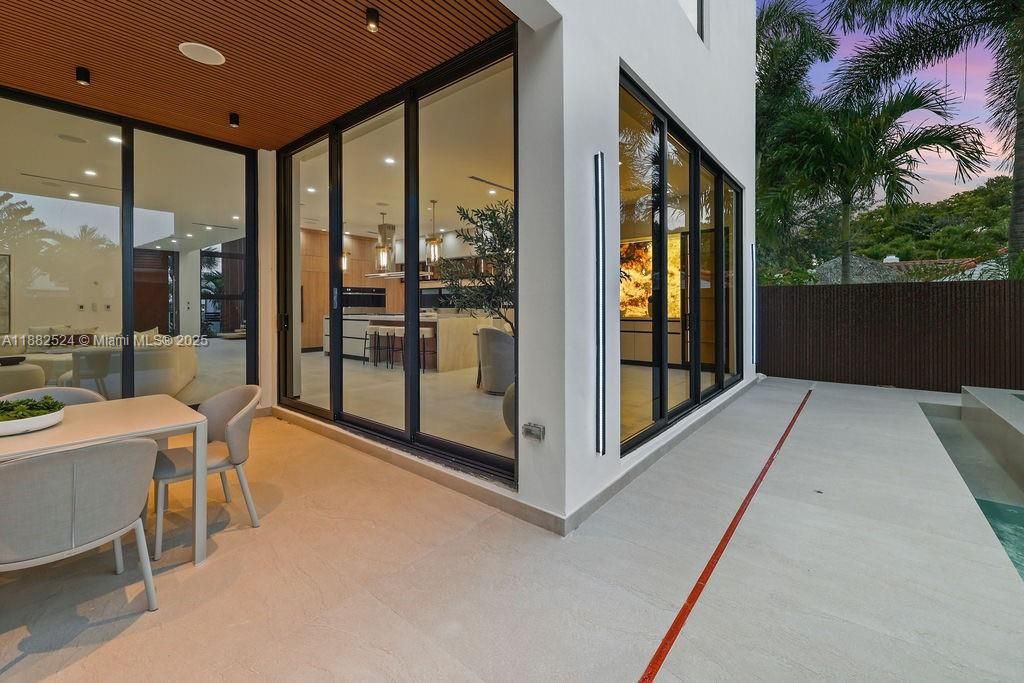 Active With Contract: $2,900,000 (4 beds, 4 baths, 3642 Square Feet)