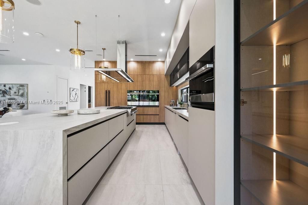 Active With Contract: $2,900,000 (4 beds, 4 baths, 3642 Square Feet)