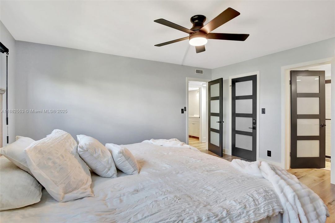 Activo con contrato: $459,000 (2 camas, 2 baños, 1266 Pies cuadrados)