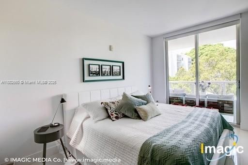 For Sale: $620,000 (2 beds, 2 baths, 896 Square Feet)