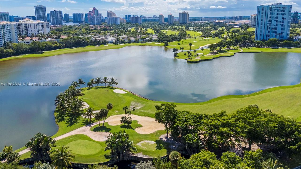 For Rent: $3,600 (2 beds, 2 baths, 1068 Square Feet)