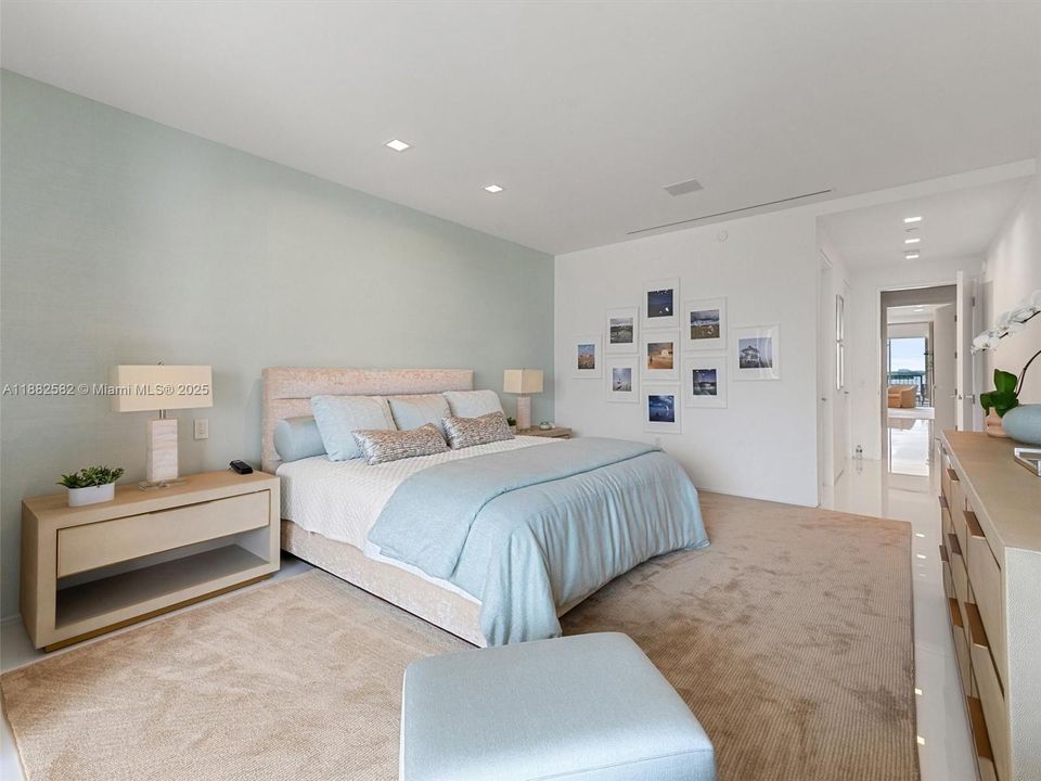 待售: $8,750,000 (3 贝兹, 3 浴室, 3028 平方英尺)